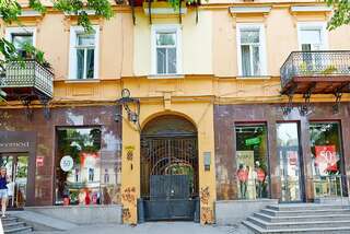Апартаменты Apartment Deribasovskaya with jacuzzi Одесса Улучшенные апартаменты-2