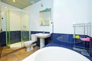 Апартаменты Apartment Deribasovskaya with jacuzzi Одесса Улучшенные апартаменты-31