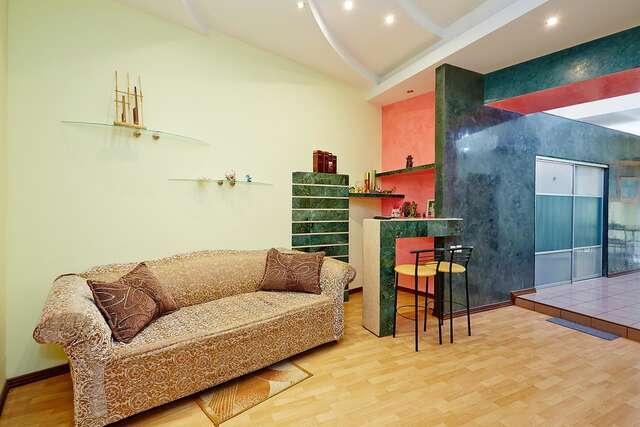 Апартаменты Apartment Deribasovskaya with jacuzzi Одесса-12