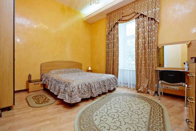 Апартаменты Apartment Deribasovskaya with jacuzzi Одесса-30