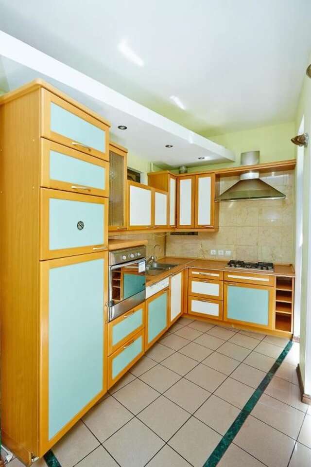 Апартаменты Apartment Deribasovskaya with jacuzzi Одесса-45